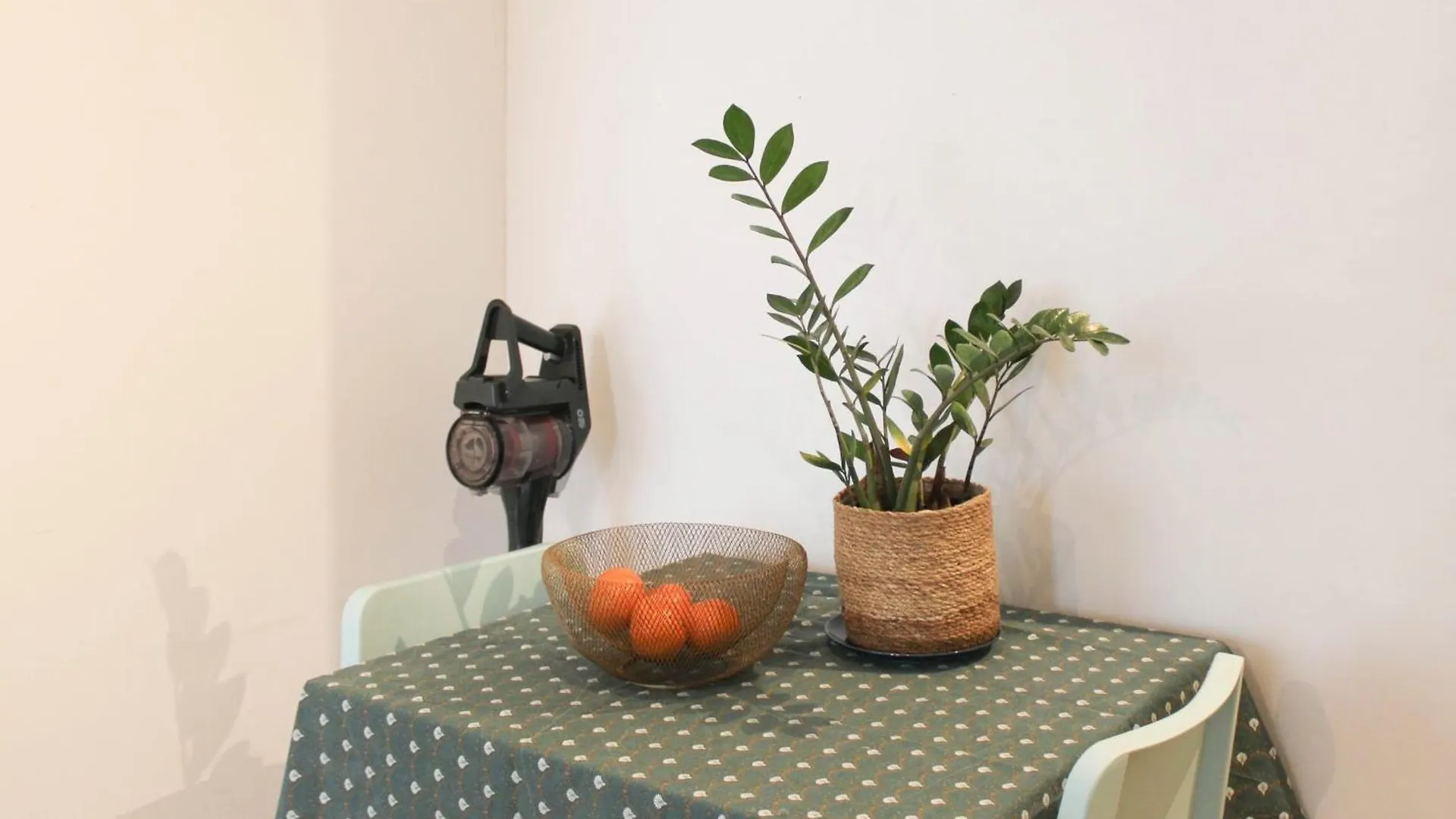 Charming Apartment Of 43 M2 In The Heart Of Paris